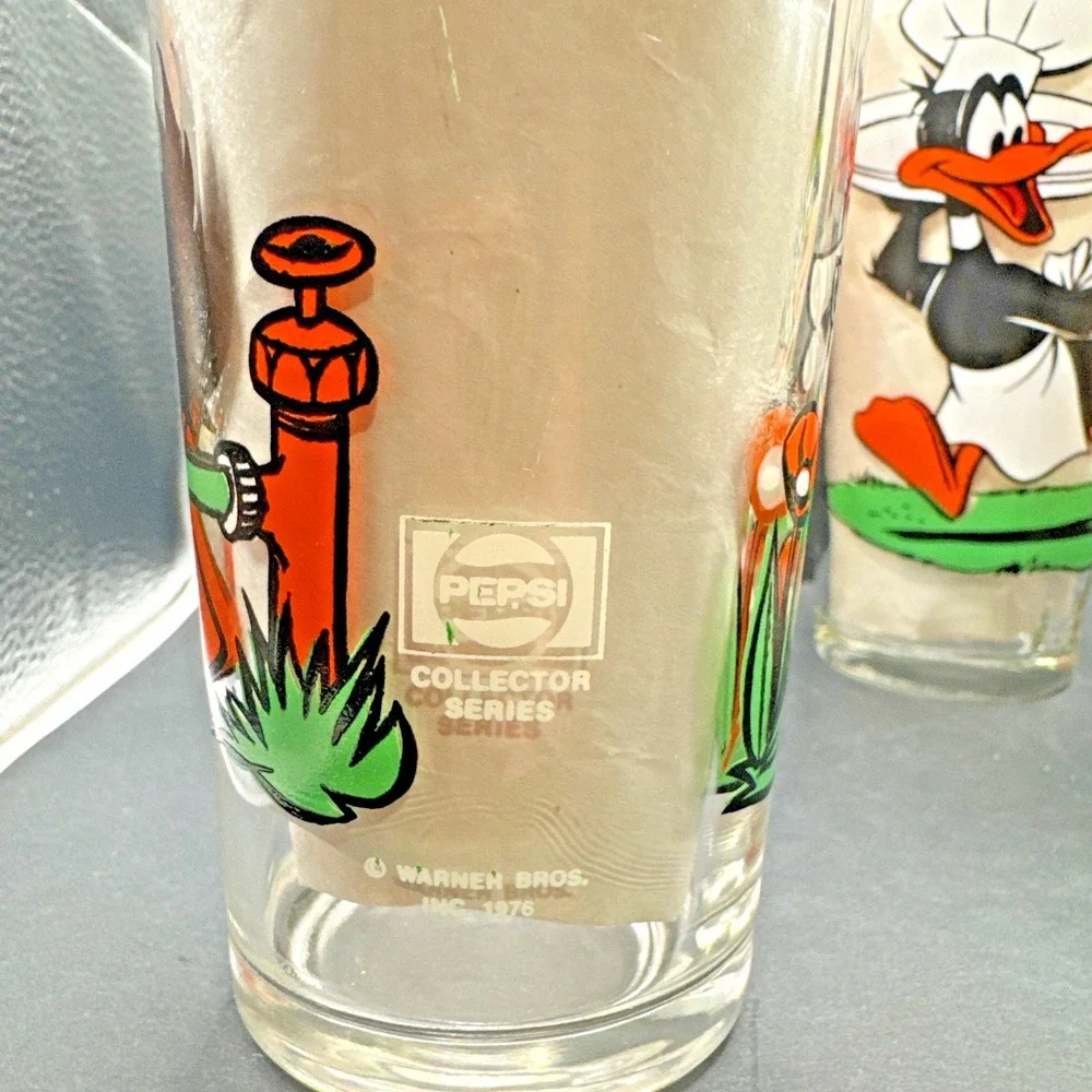 Set of 4 1976‎ Pepsi Collectors Series Warner Bros LOONEY TUNES Glasses